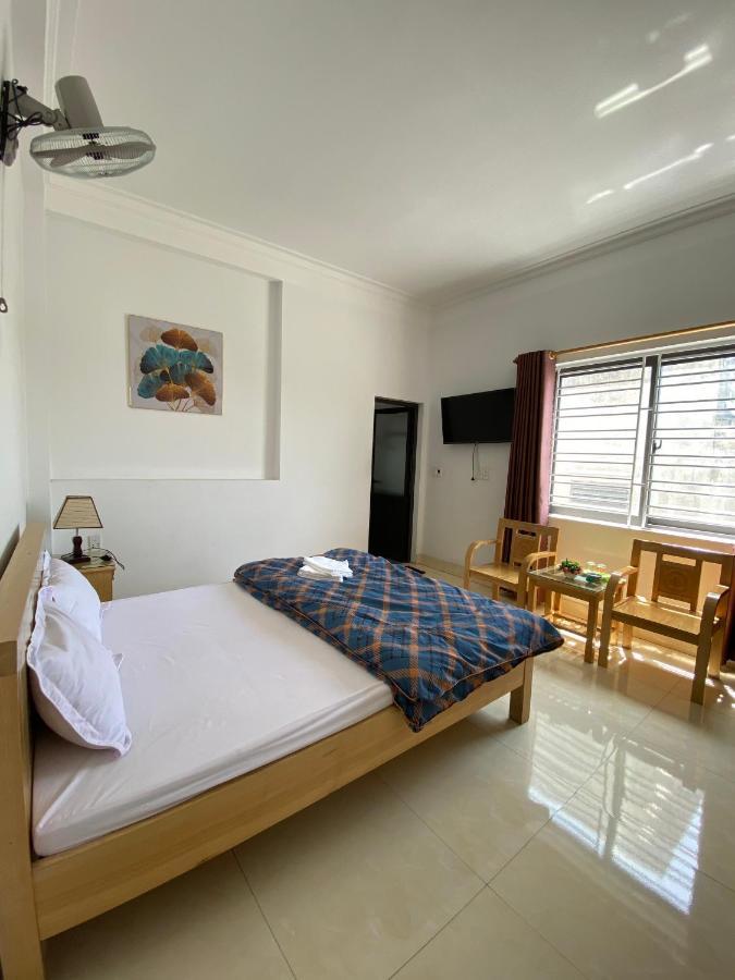 Nha Nghi Manh Binh Bed & Breakfast Hai Phong Exterior photo